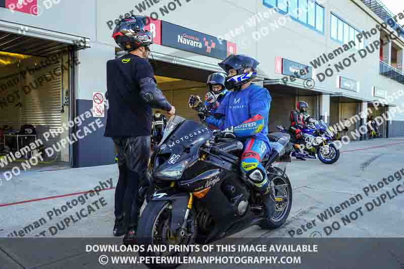 cadwell no limits trackday;cadwell park;cadwell park photographs;cadwell trackday photographs;enduro digital images;event digital images;eventdigitalimages;navarra;no limits trackdays;peter wileman photography;racing digital images;trackday digital images;trackday photos
